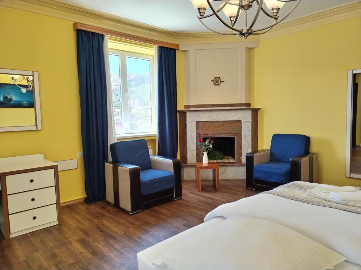 Hotel Blissdom Tbilisi Exterior photo